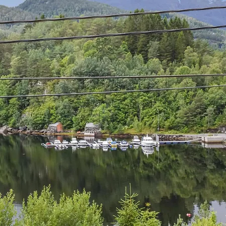 Apartamento Beautiful In Arland With Wifi